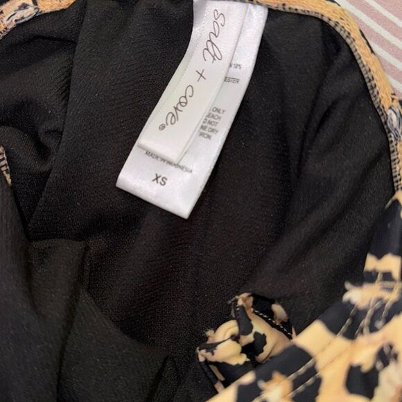 SALT & COVE Juniors Lace-Up-Sides One-Piece Swimsuit Size XS - Picture 13 of 13